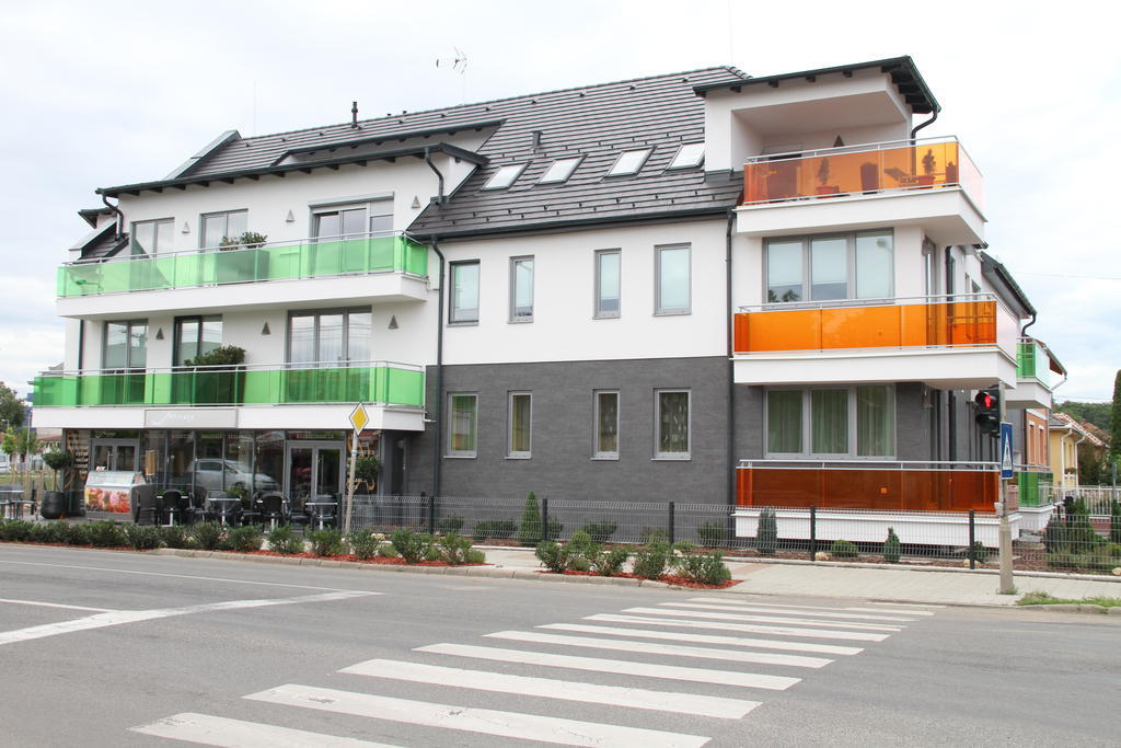 Nemeth Apartmanok Sárvár Exterior foto
